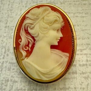 Antique Cameo Locket Pin Brooch/Pendant with Makeup or Perfume Compartment